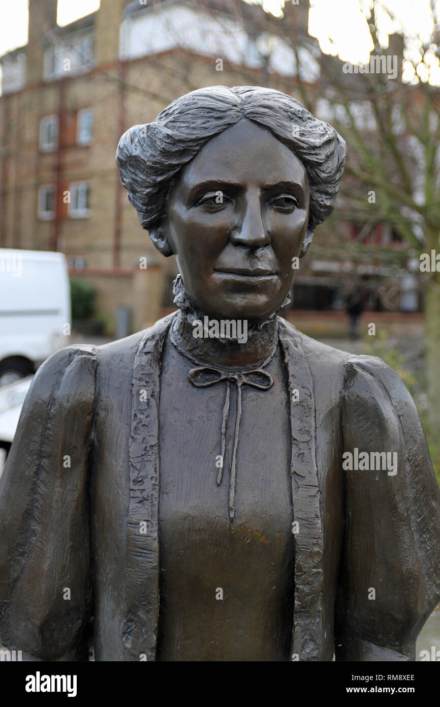 Statue of Ada Salter, née Brown (20 July 1866 – 4 December 1942) in Bermondsey who was an English social reformer. Stock Photo
