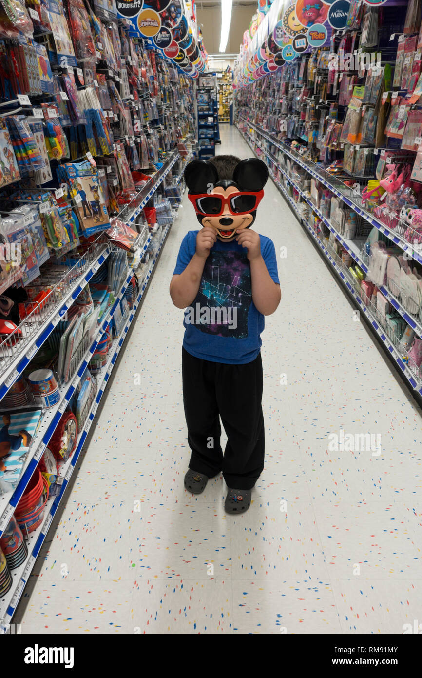 Party city partycity hi-res stock photography and images - Alamy