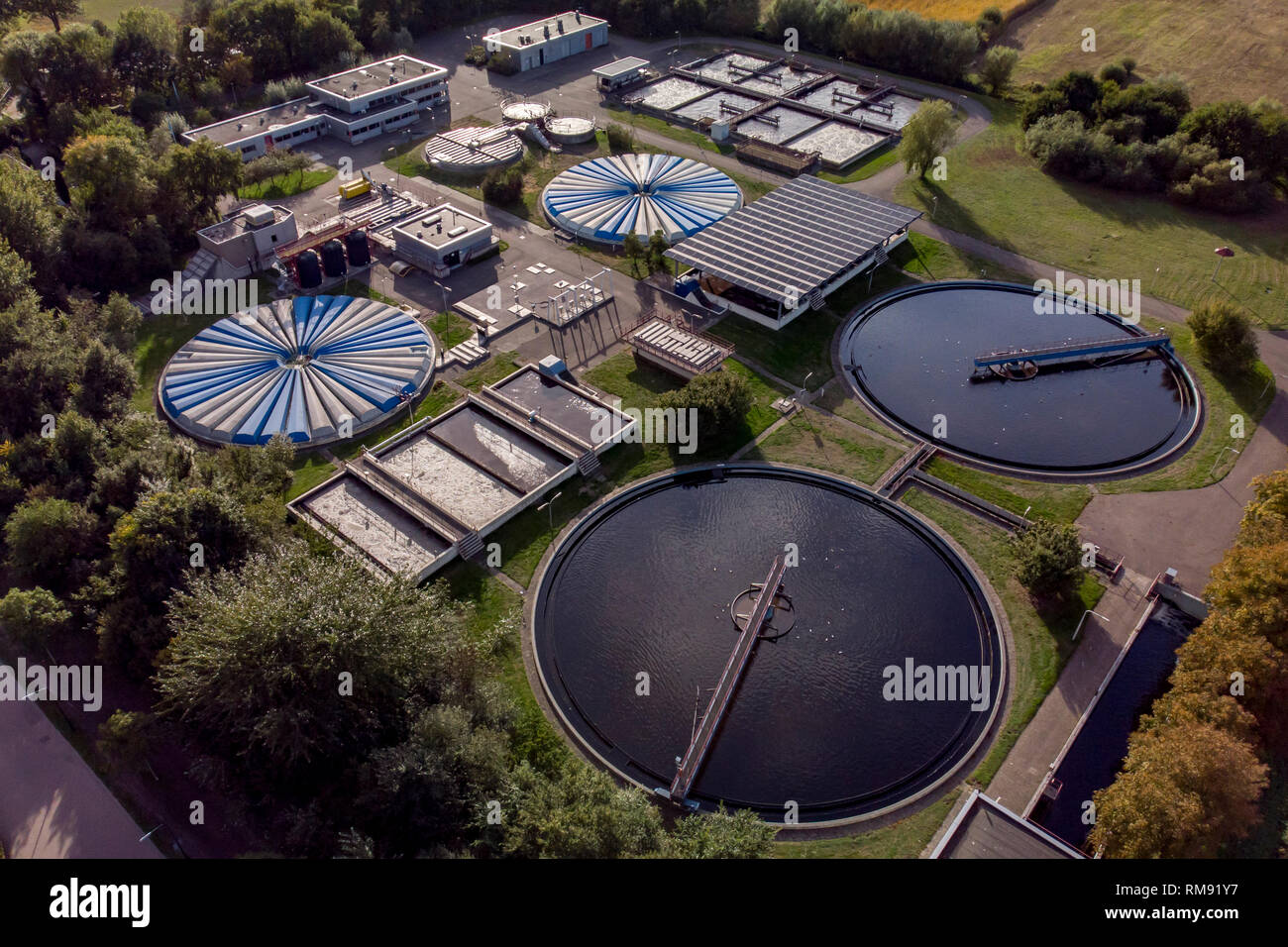 Water treatment facility hires stock photography and images Alamy