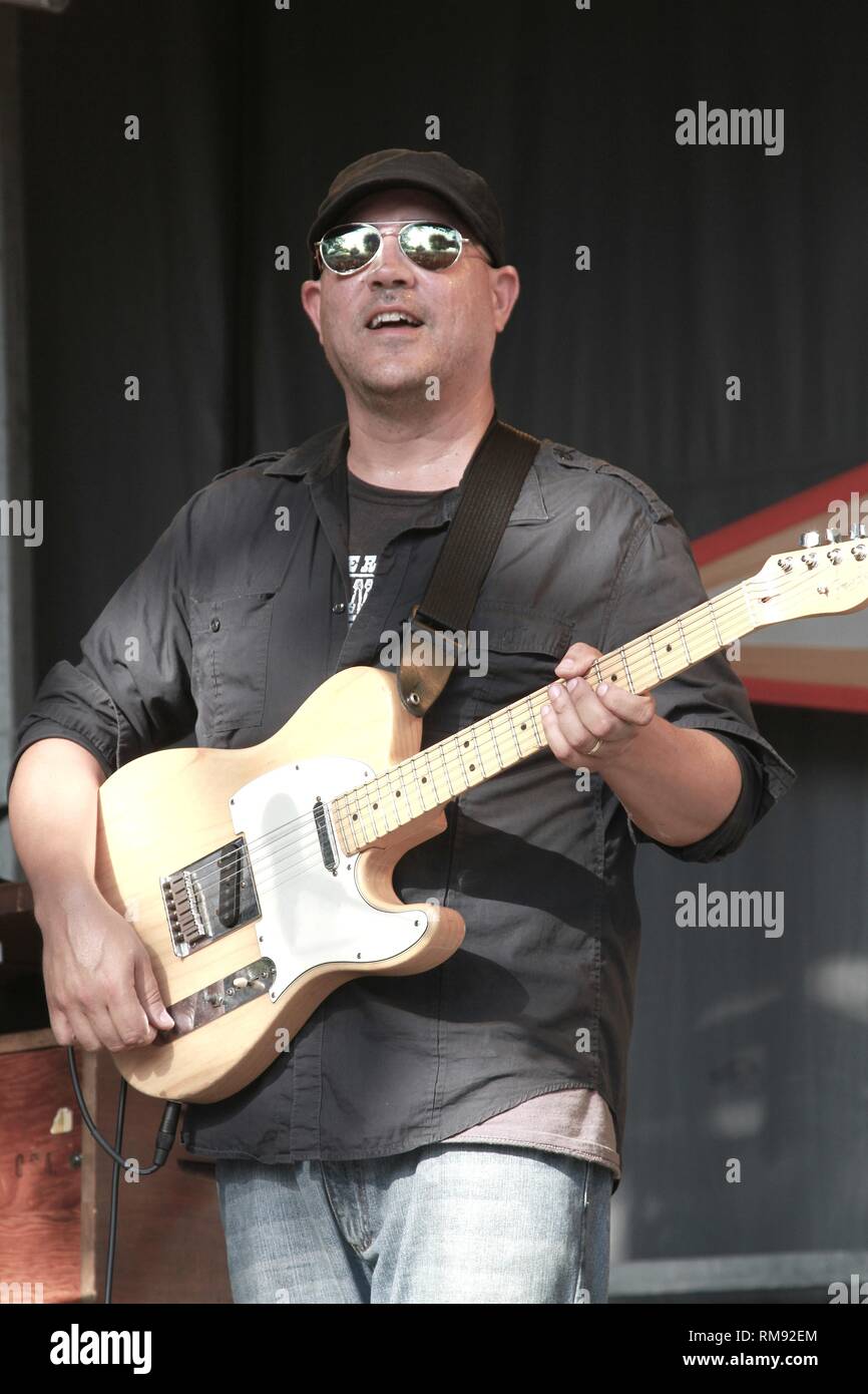 Guerilla photos hi-res stock photography and images - Alamy