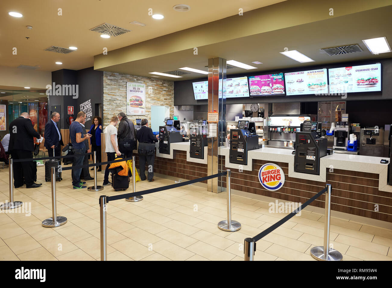 BARCELONA, SPAIN - CIRCA NOVEMBER, 2015: Burger King at Barcelona Airport. Burger  King is an American global chain of hamburger fast food restaurants Stock  Photo - Alamy