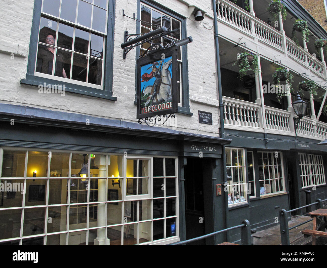 The George Coaching Inn, The George Inn Yard, 77 Borough High St, London SE1 1NH Stock Photo