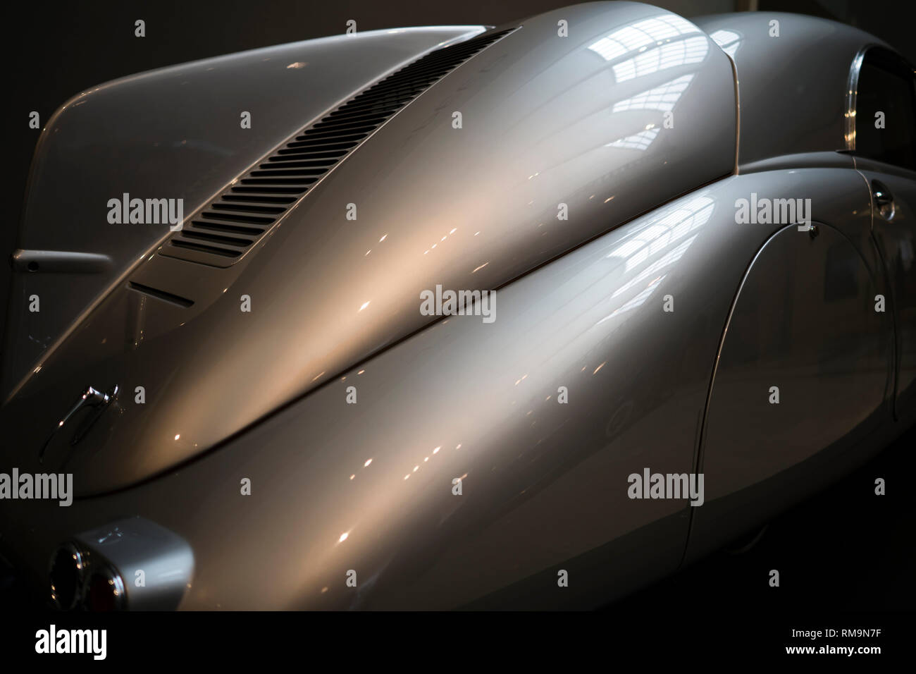 Car shape Banque d'images détourées - Alamy