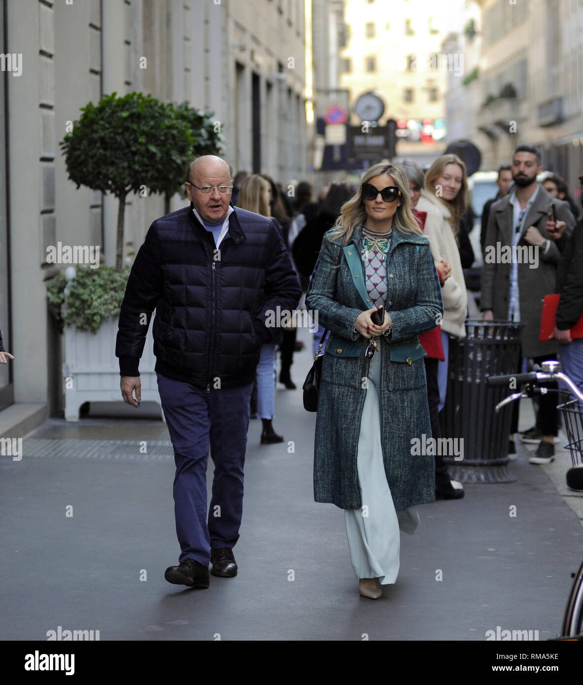 Milan Massimo Boldi Brings Arianna From Cartier For Valentine S Day On Valentine S Day Massimo Boldi Arrives In The City Center Together With Arianna Rivoira And After Having Parked Their Car The Prestigious