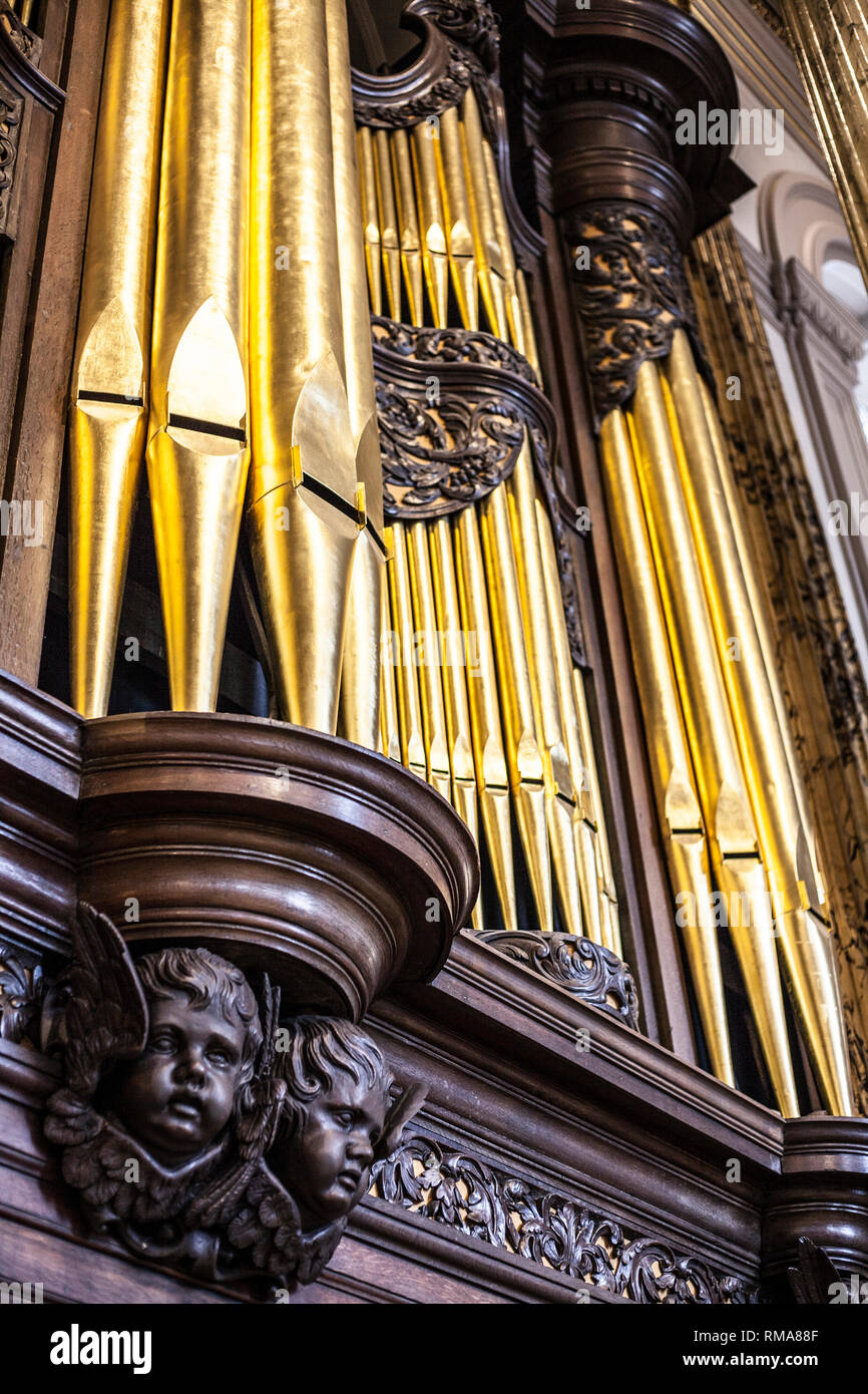 BIRMINGHAM, UK March 2018 Golden Organ Pipes at St. Philip Cathedral