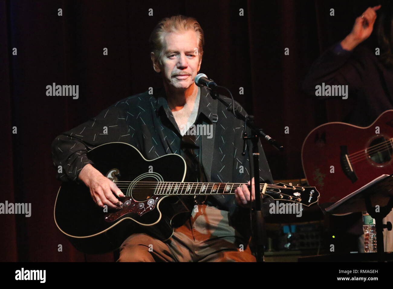 Dan hicks singer hi-res stock photography and images - Alamy