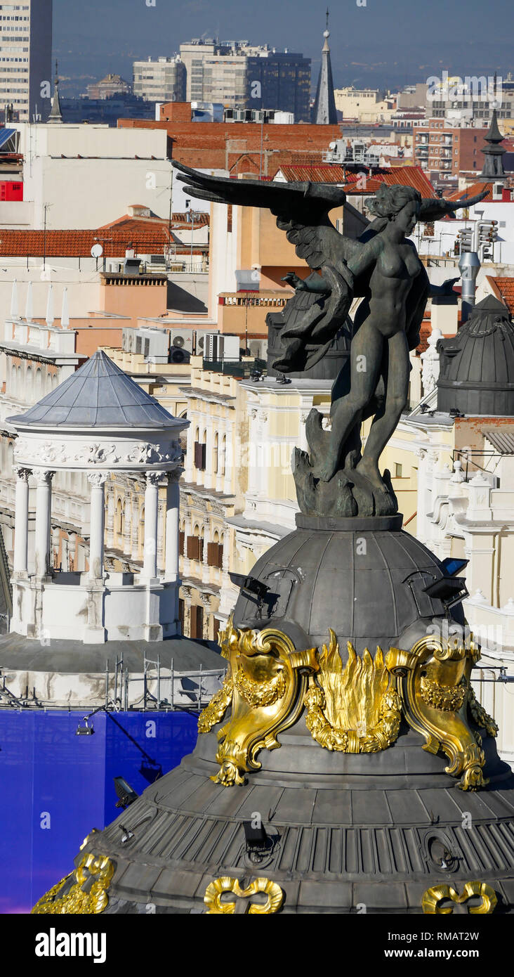 Metropolis Building Calle De Alcalá 42 Madrid Spain Stock Photo Alamy