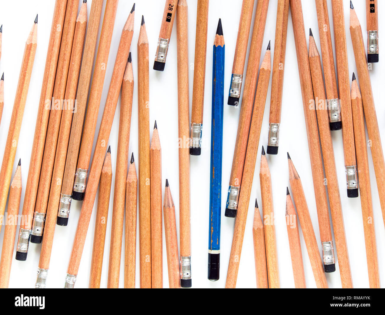 Old EE pencil in the group of new 2B pencils Stock Photo Alamy