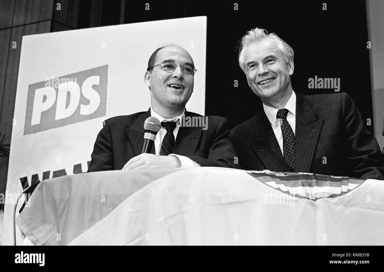 1990 computer hi-res stock photography and images - Alamy