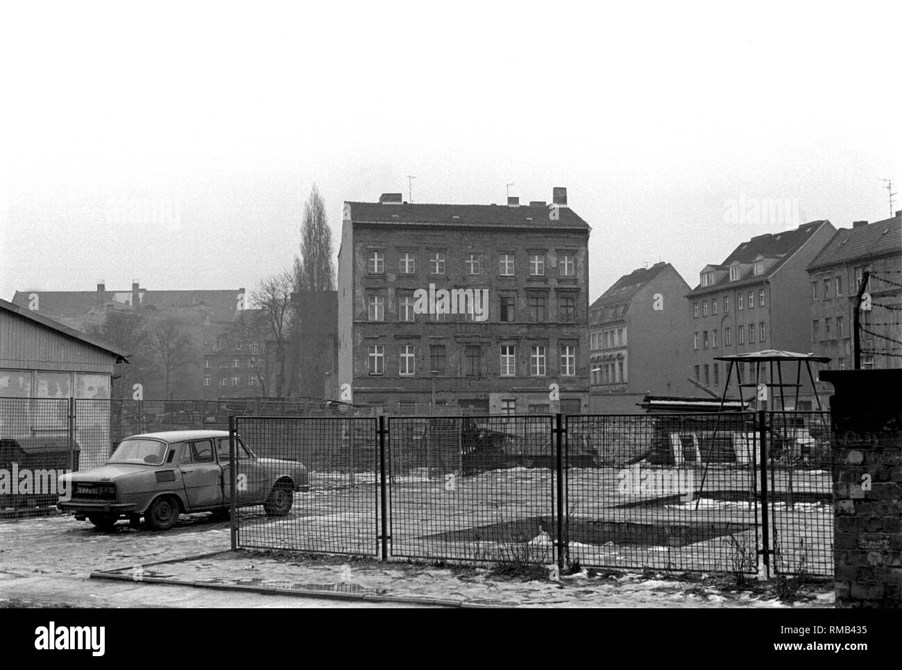 View from the Gipsstrasse to Auguststrasse (50A), Spandauer Vorstadt, (Skoda),Germany, Berlin-Mitte, 28.08.1981. Stock Photo