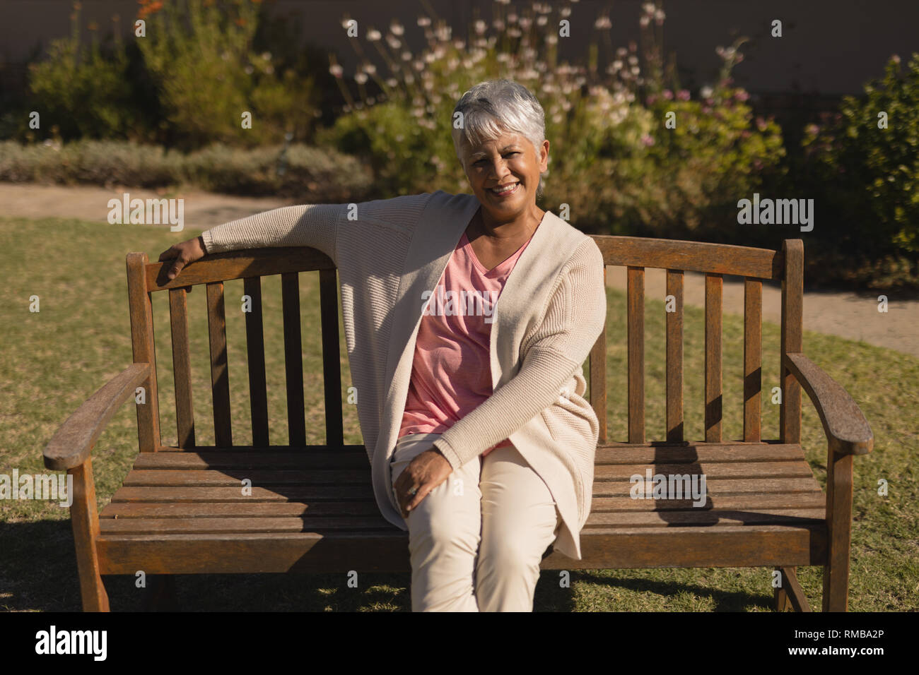 Retirement home woman park hi-res stock photography and images - Alamy