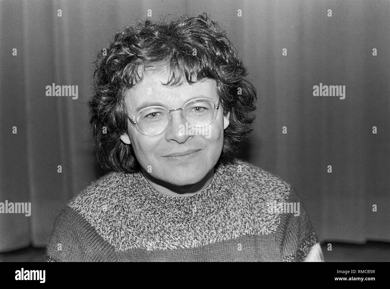 Reading, Francois Bon, CCF (Center Culturel Franzaise), Germany, Berlin-Mitte, 01.03.1988. Stock Photo