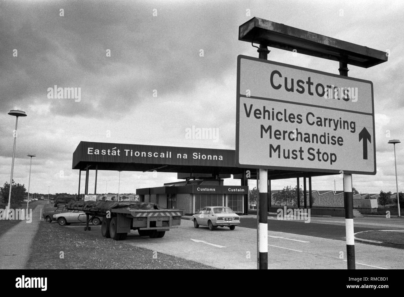 Shannon Industrial Estate Limerick, in County Limerick, Eire. 1970s West Coast of Southern Ireland 70s HOMER SYKES Stock Photo