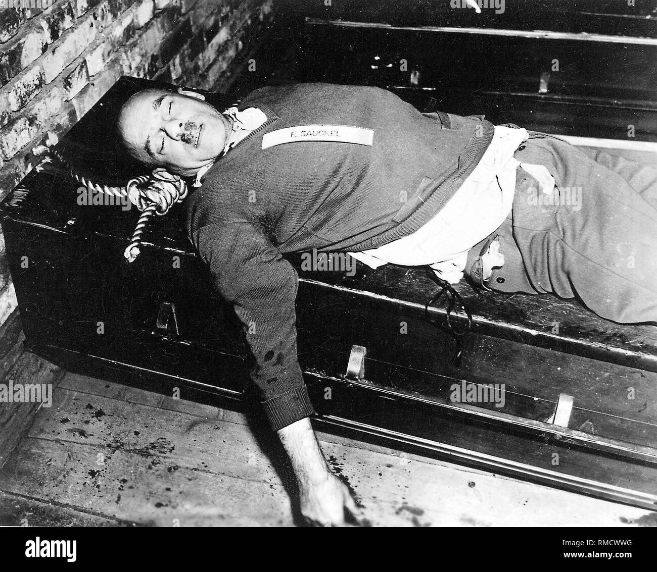 Gauleiter and Reichsstatthalter Fritz Sauckel after his execution by hanging on October 16, 1946 in Nuremberg (Nuremberg trials). Stock Photo