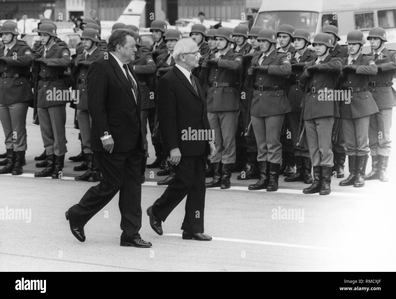 Franz Joseph Strauss and Erich Honecker inspect the Bundeswehr Honor Company at the Munich Airport in Riem. Stock Photo