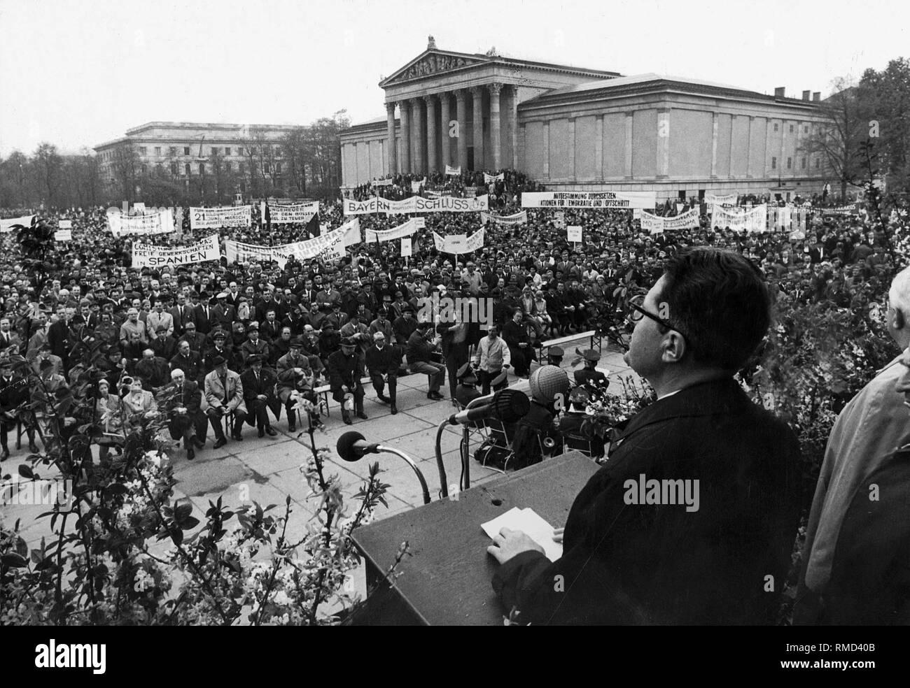 The mayor of Munich Hans-Jochen Vogel as a speaker at the rally on May 1, 1969 on the Munich Koenigsplatz. Stock Photo