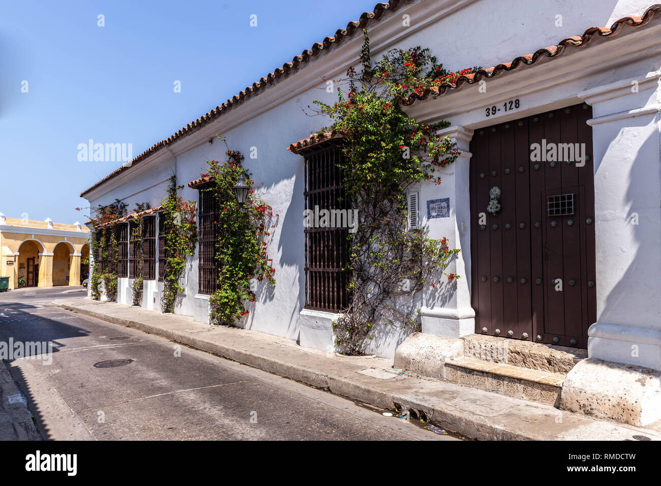Whitewashed house, Barrio San Diego, Cartagena de Indias, Colombia. Stock Photo