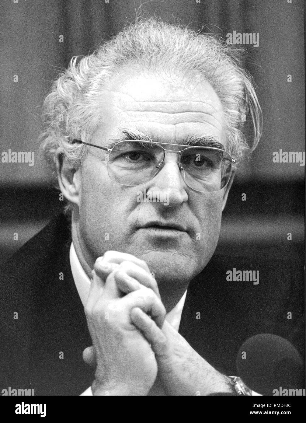 Prof dr hans Black and White Stock Photos & Images Alamy