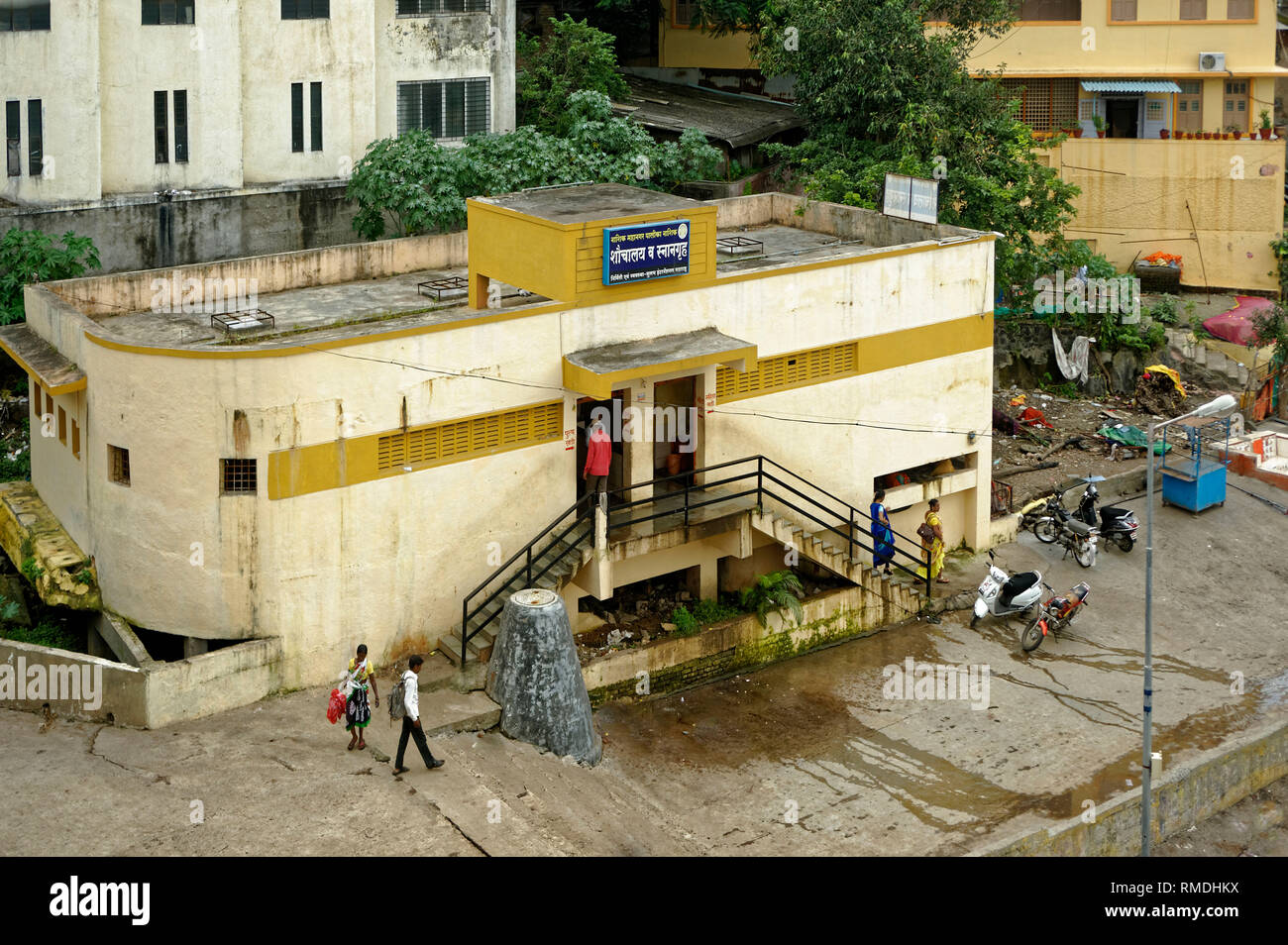 Outdoor Toilet India High Resolution Stock Photography and Images - Alamy
