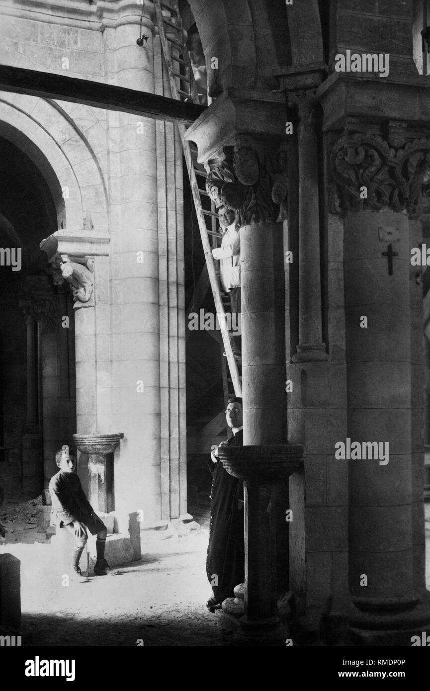 Italy, basilicata, matera, inside the Church of St. John the Baptist, 1930 Stock Photo
