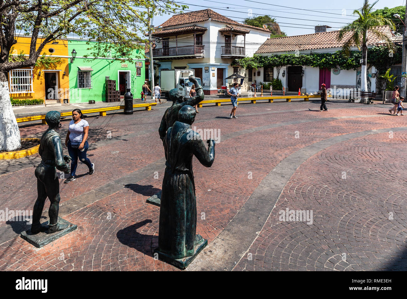 Statues at Plaza de la Trinidad, barrio de Getsemani, Cartagena de