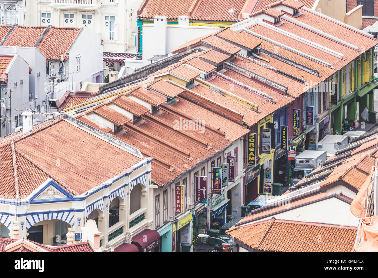 Little india singapore high street hi-res stock photography and images ...