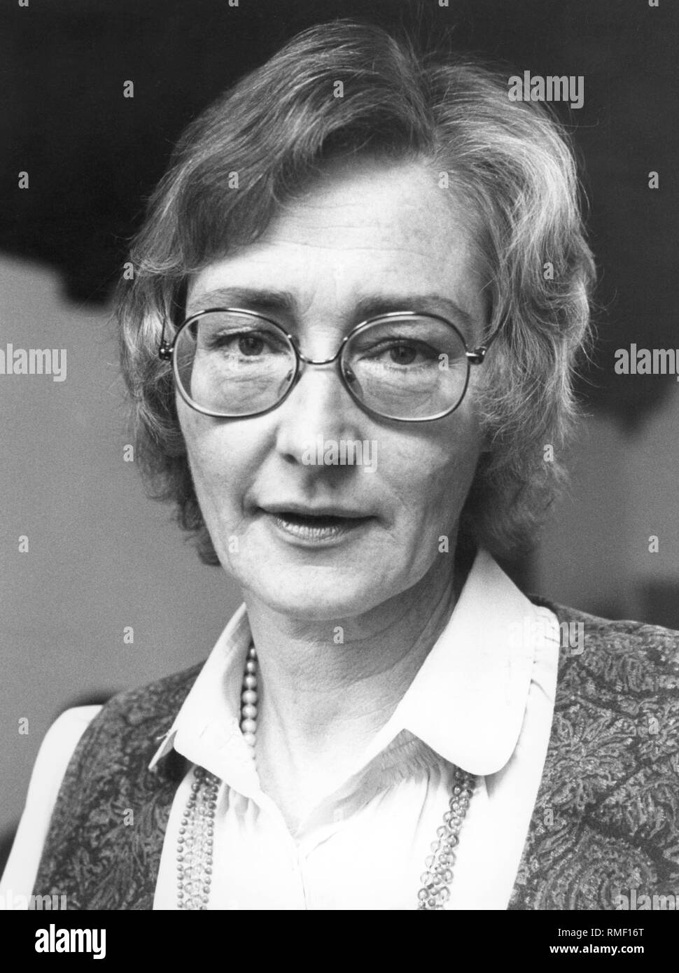 Anna hall Black and White Stock Photos & Images - Alamy