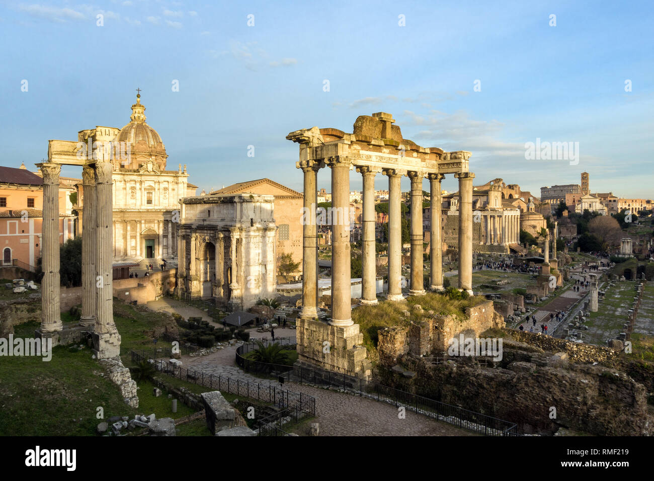 Roman temples hi-res stock photography and images - Alamy