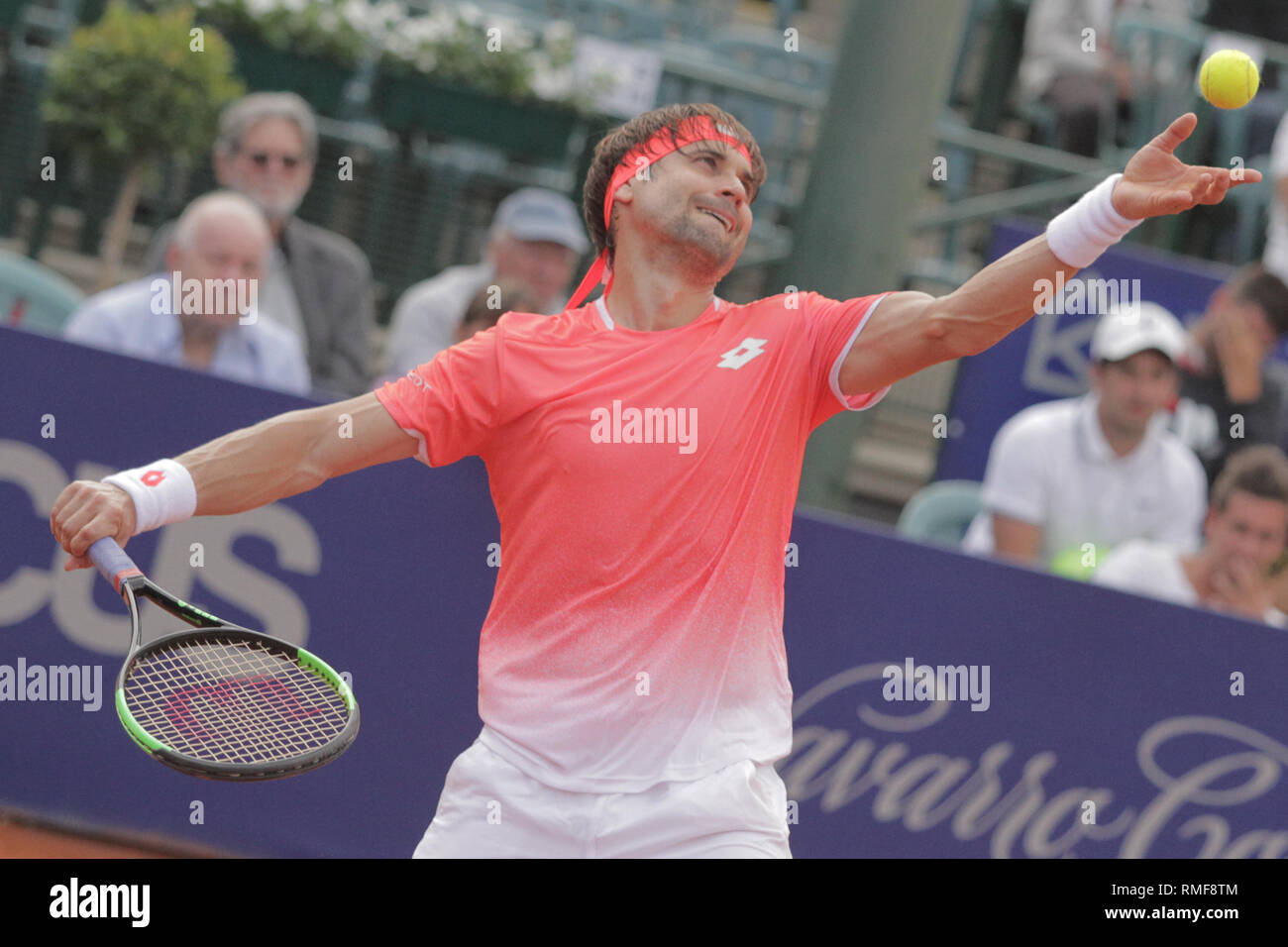 Nestor Ramos High Resolution Stock Photography and Images - Alamy