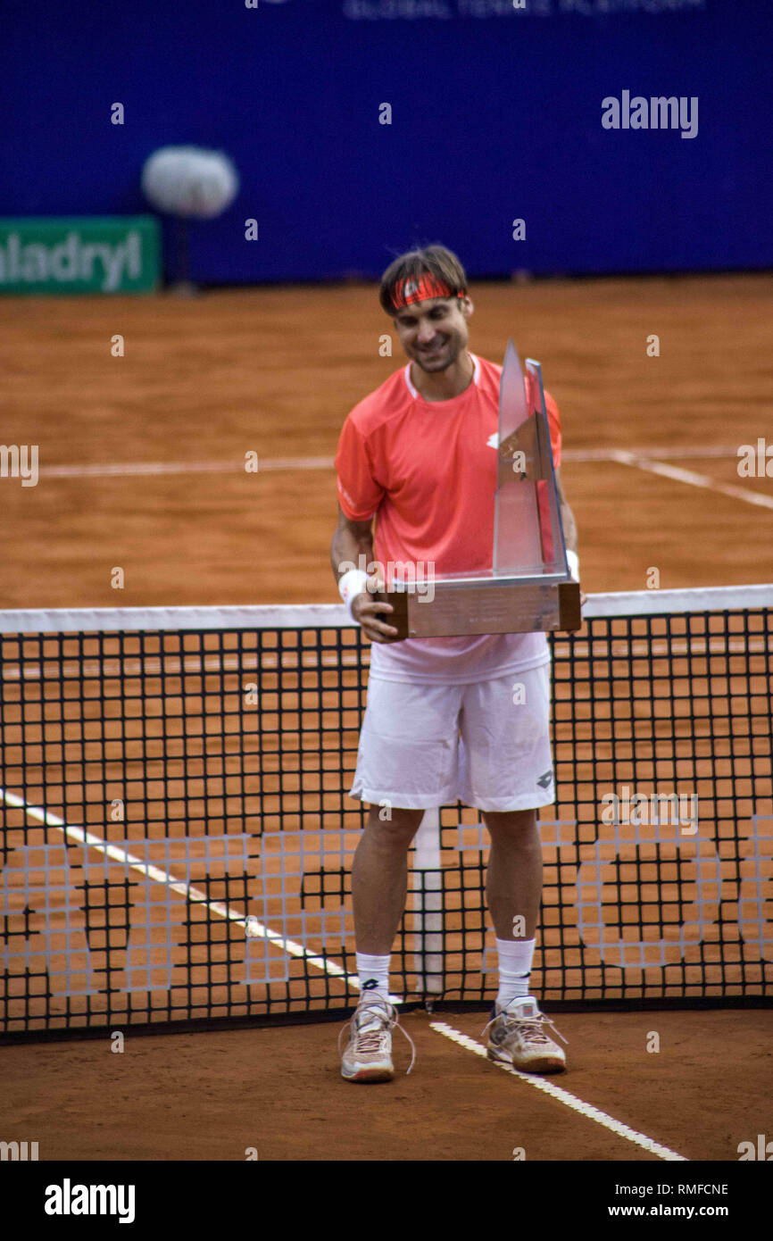 Buenos Aires, Federal Capital, Argentina. 14th Feb, 2019. The three-time Argentine Open champion, Spanish David Ferrer, says goodbye after being defeated by his compatriot Albert Ramos ViÃ±olas with a score of 6-3; 6 (9) -7 (11); 6-3, marking in this way the start of his retirement from professional tennis. Credit: Roberto Almeida Aveledo/ZUMA Wire/Alamy Live News Stock Photo