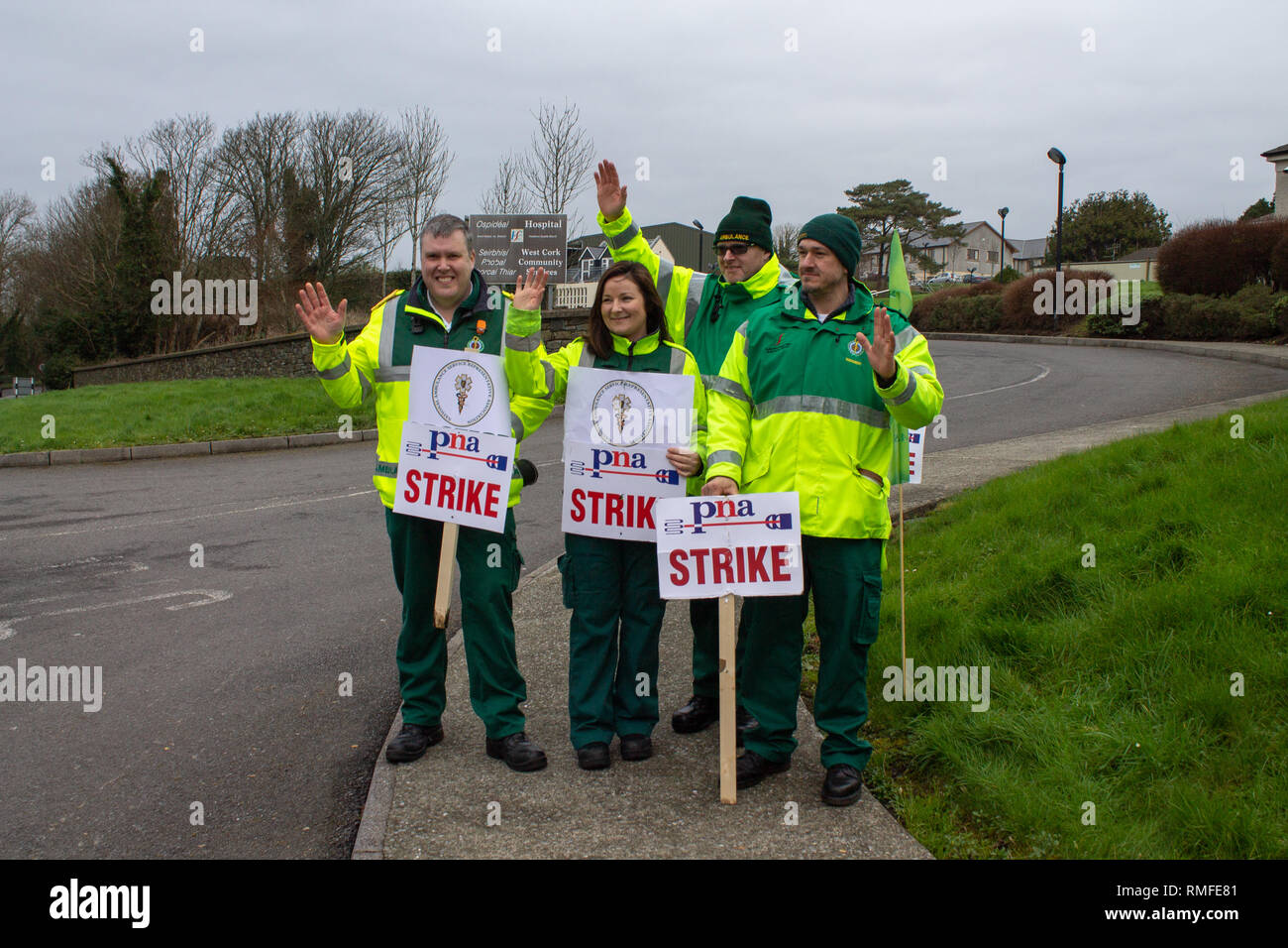 Skibbereen, West Cork, Ireland. 15th Feb 2019. PNA Strike picket line, Skibbereen, West Cork, Ireland, February 12th 2019 Ambulance personnel belonging to the Psychiatric Nurses Association (PNA) were out manning the picket line outside Skibbereen Community Hospital today as part of their nationwide industrial action. Credit: aphperspective/Alamy Live News Stock Photo