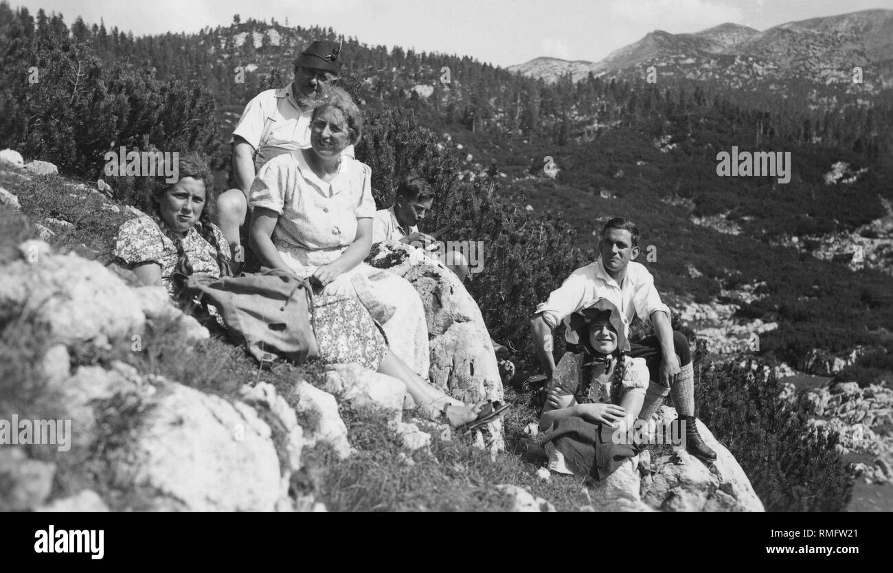 Girl on hiking trip Black and White Stock Photos & Images - Alamy
