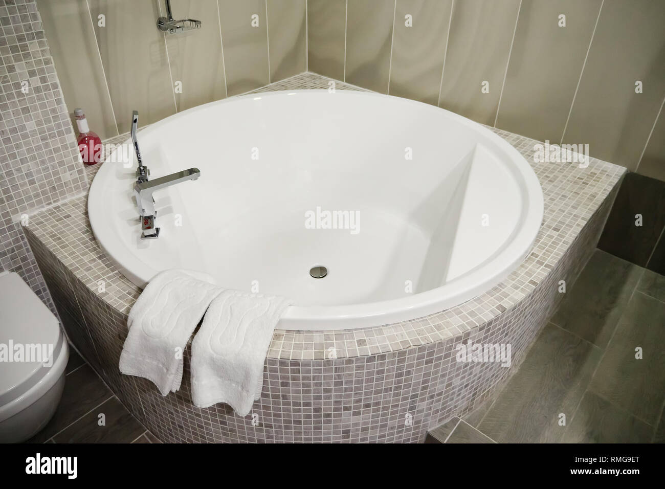 Jacuzzi bath in hotel spa center Image Stock Photo Alamy