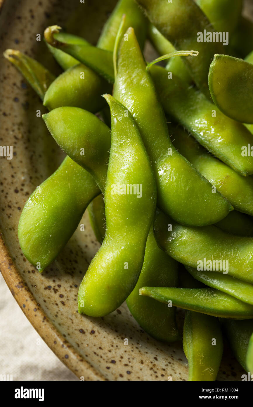 Raw Green Organic Edamame Soy Beans Ready to Eat Stock Photo Alamy