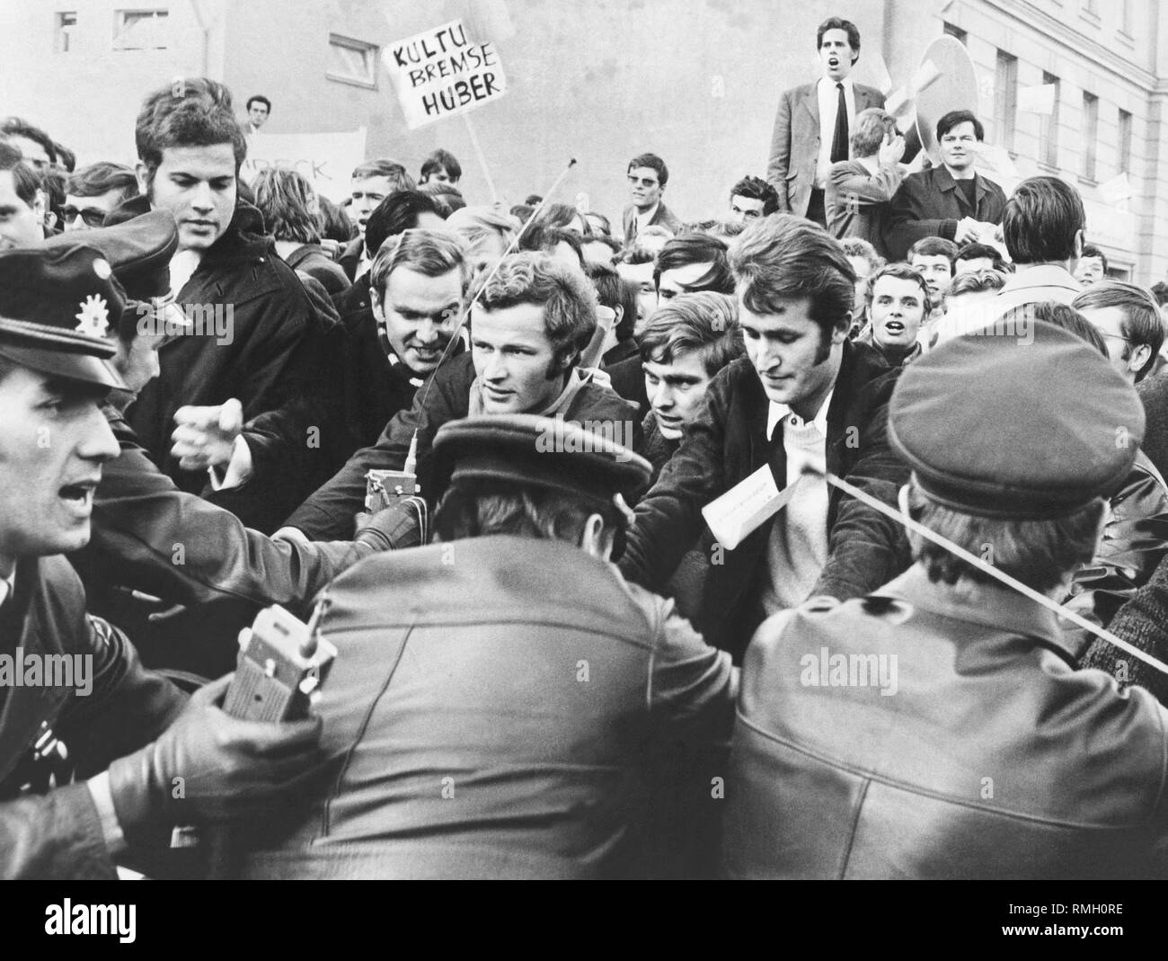 1960s Riots Police riot 1960s hi-res stock photography and images - Alamy