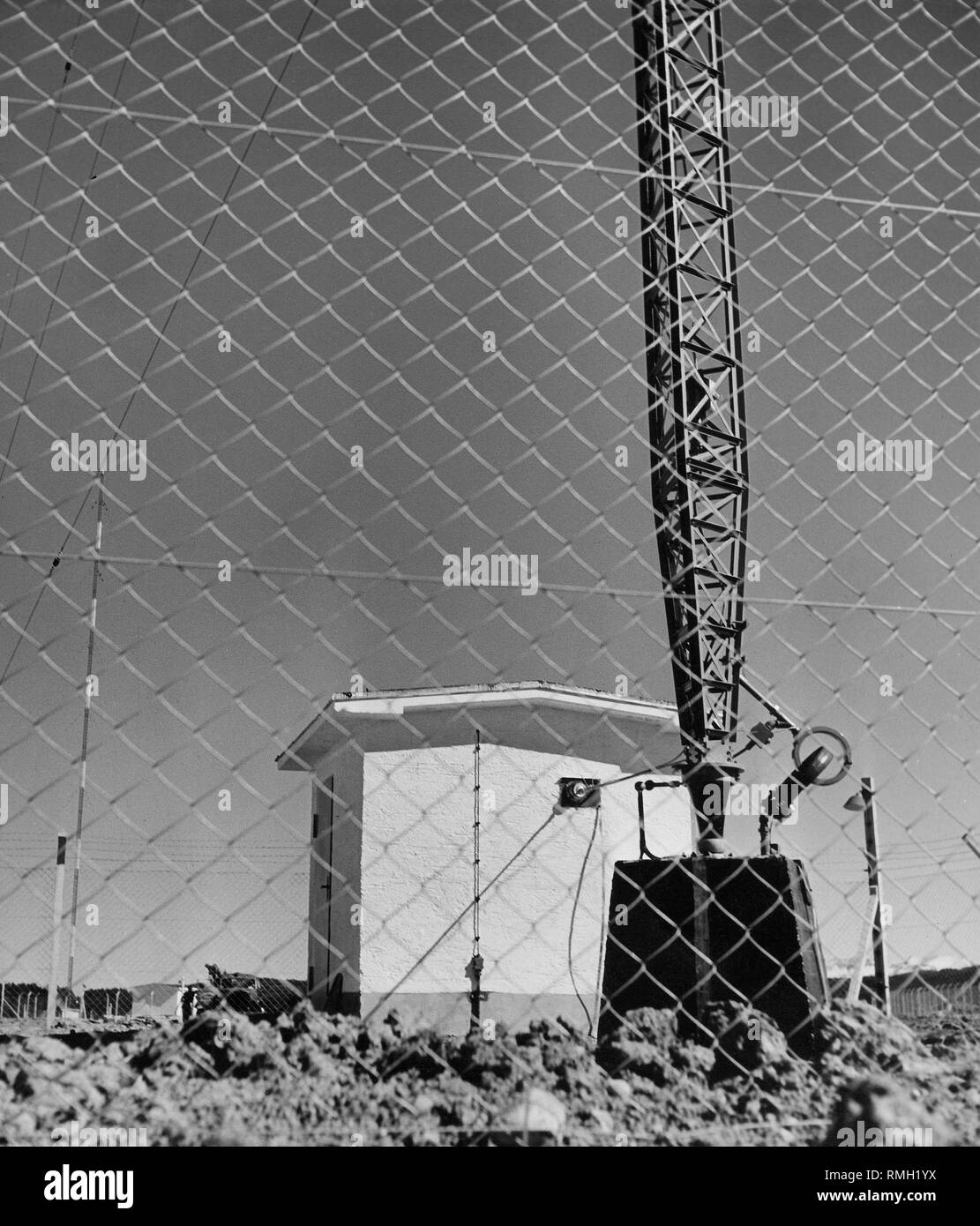 Radio Stations Black And White Stock Photos Images Alamy
