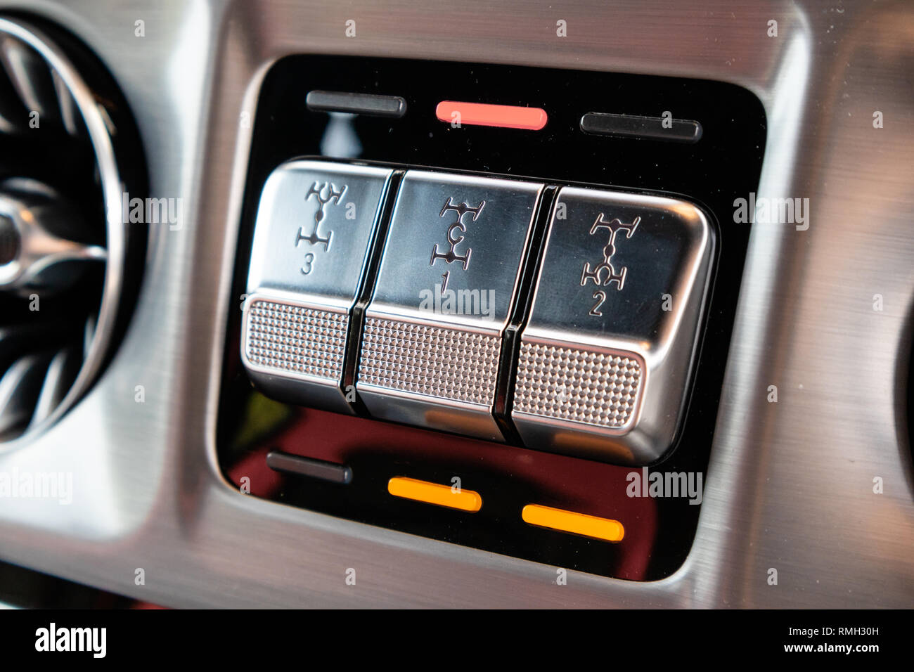 Mercedes Amg G 63 High Resolution Stock Photography And Images Alamy