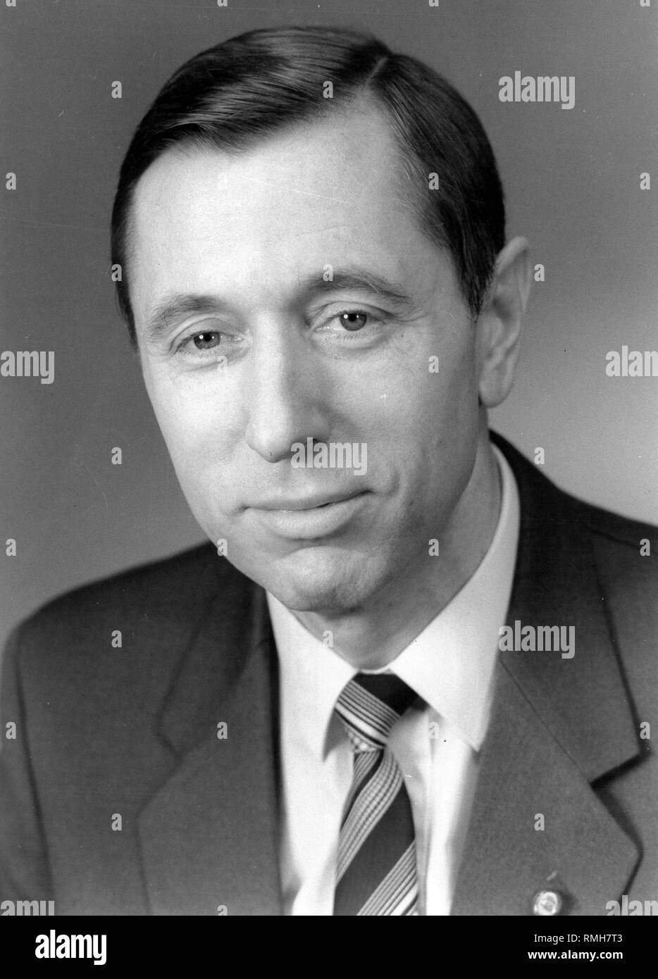 Felix Meier - (* 20.08.1936) between 1982 - 1989 GDR-Minister of Electrical Engineering, between 1979 - 1984 Member of the SED district administration Berlin, between 1981 - 1990 Member of the People's Chamber of the GDR. Stock Photo