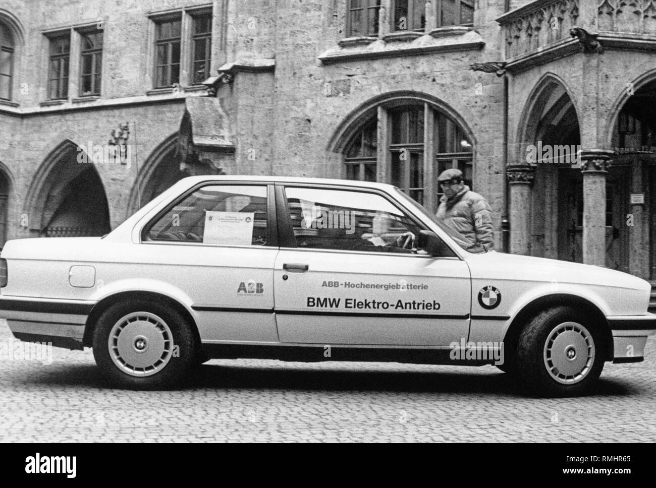 This two-door BMW 3 Series limousine equipped with an electric motor and  high-performance batteries was used by the city of Munich as a test  vehicle. The 3d of the Series E30 has