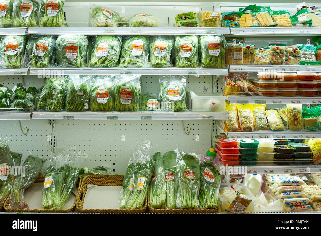 yes-the-food-at-the-grocery-store-is-still-safe-dairy-carrie