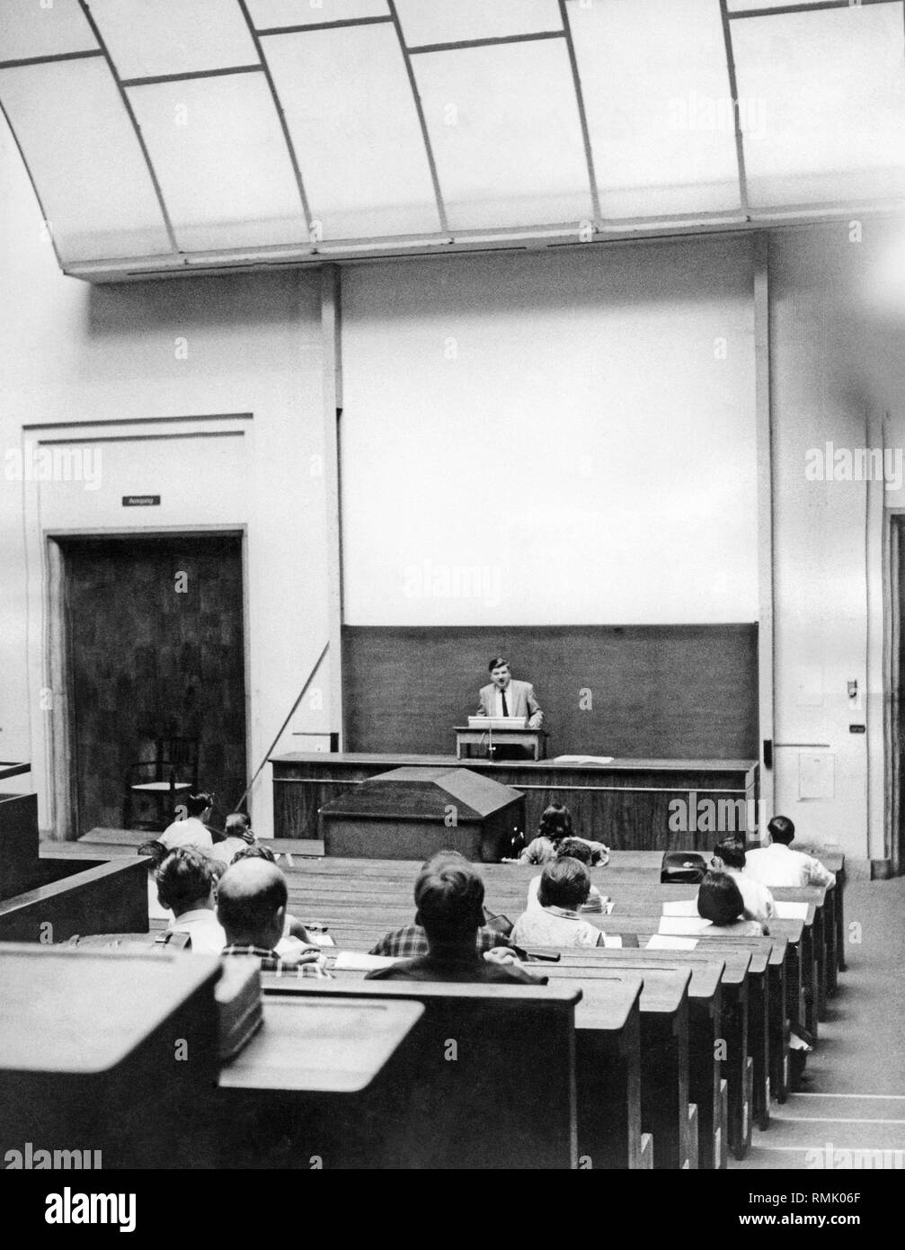 Professor Hans Maier gives a lecture in the main auditorium. Stock Photo