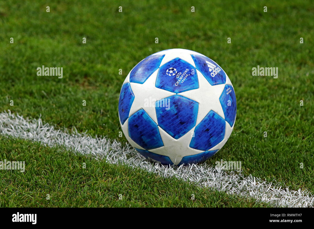 KYIV, UKRAINE - AUGUST 28, 2018: Official UEFA Champions League 2018/19  season match ball on the grass during the UEFA Champions League play-off  game Stock Photo - Alamy