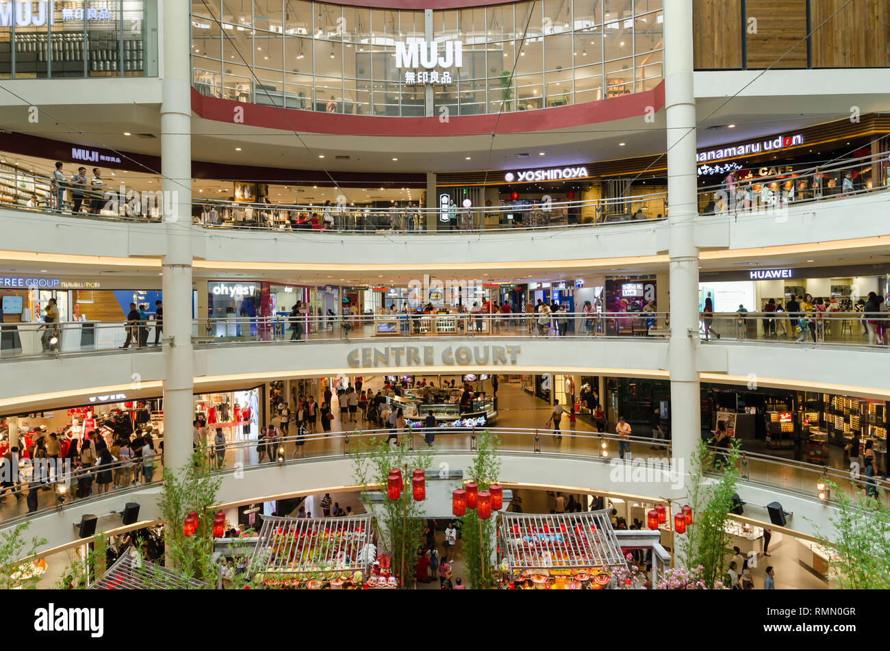 Christmas Decor At Fashion Valley Mall, The Largest Mall In San Diego,  California Stock Photo, Picture and Royalty Free Image. Image 25054564.