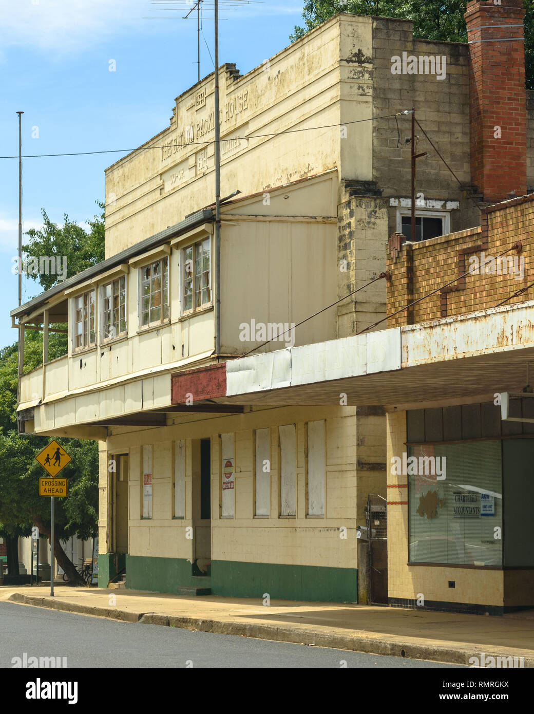 Packing house hi-res stock photography and images - Alamy