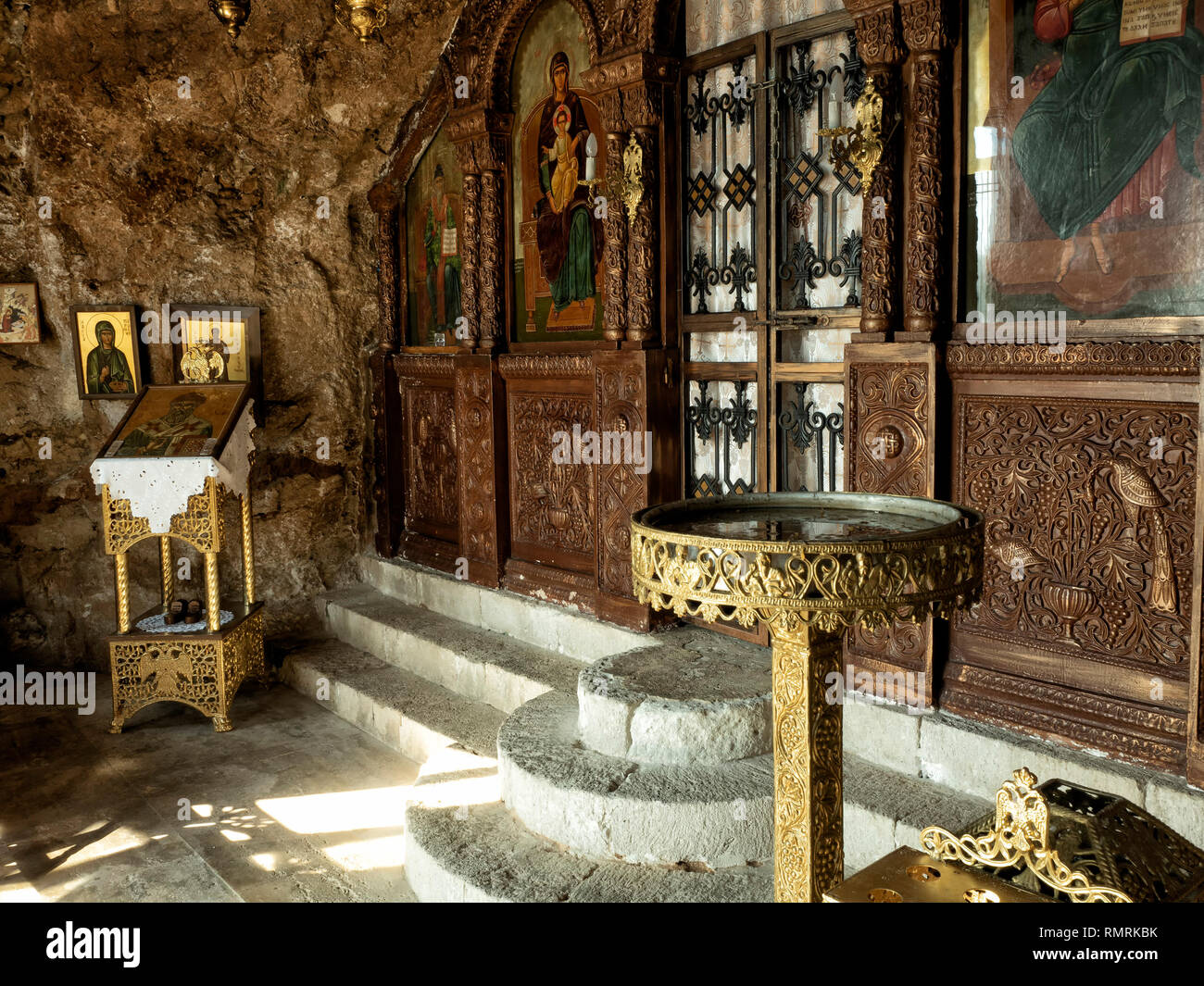 Rethimno bay hi-res stock photography and images - Alamy