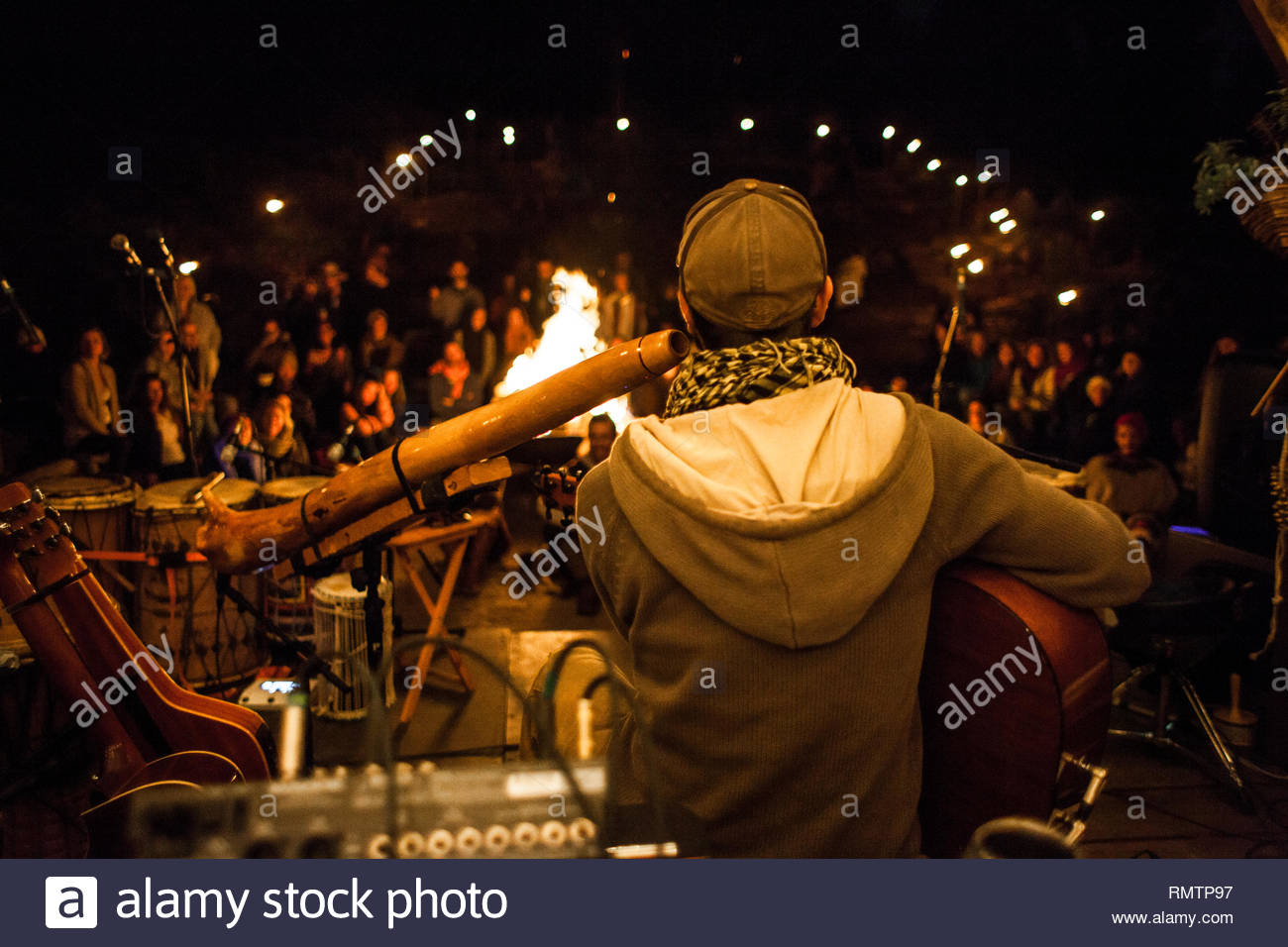 Didgeridoo Player Stock Photos & Didgeridoo Player Stock Images Alamy