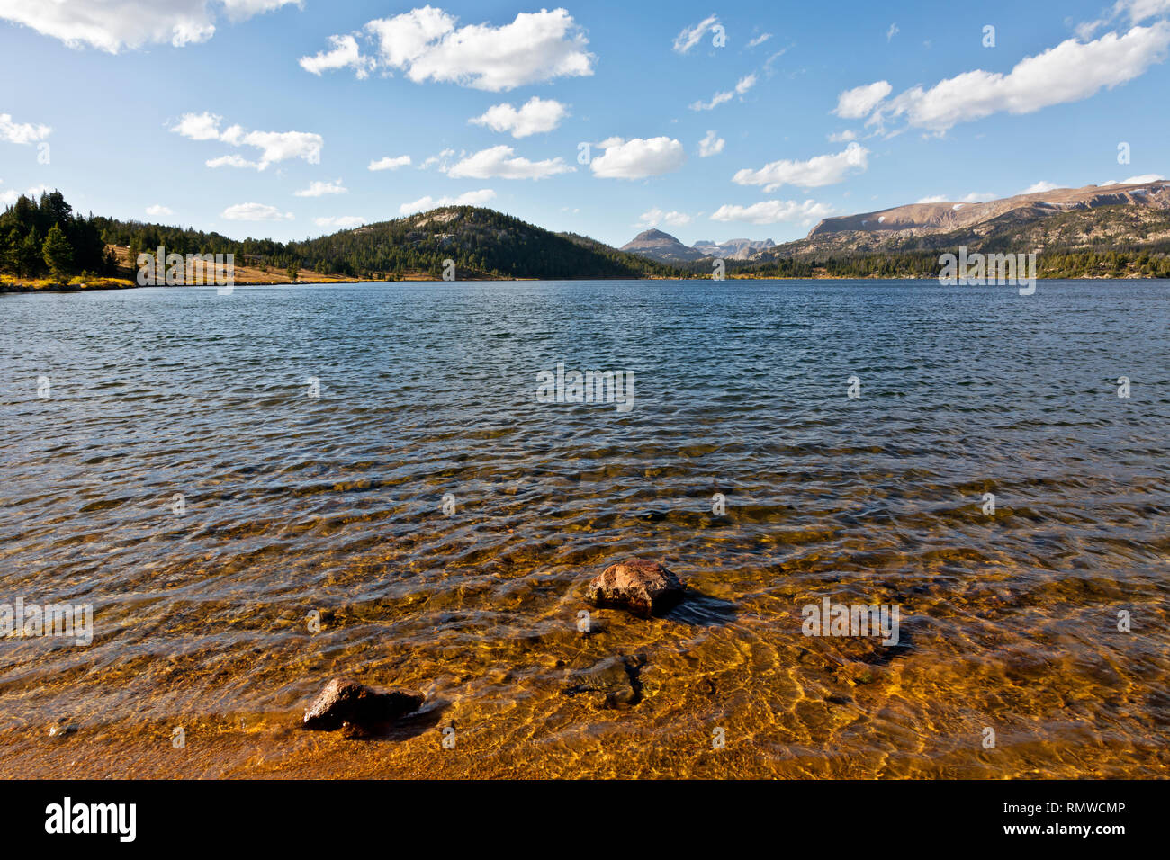WY03775-00...WYOMING - Island Lake located near the Beartooth Scenic Byway in the Shoshone National Forest. Stock Photo