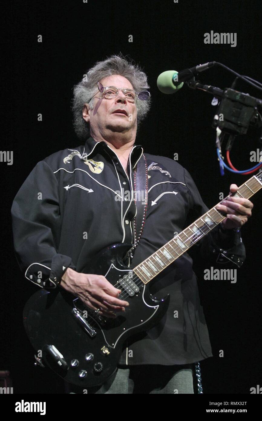 Guitarist, singer & songwriter Leslie West of the rock band Mountain is shown performing on stage during a 'live' concert appearance. Stock Photo