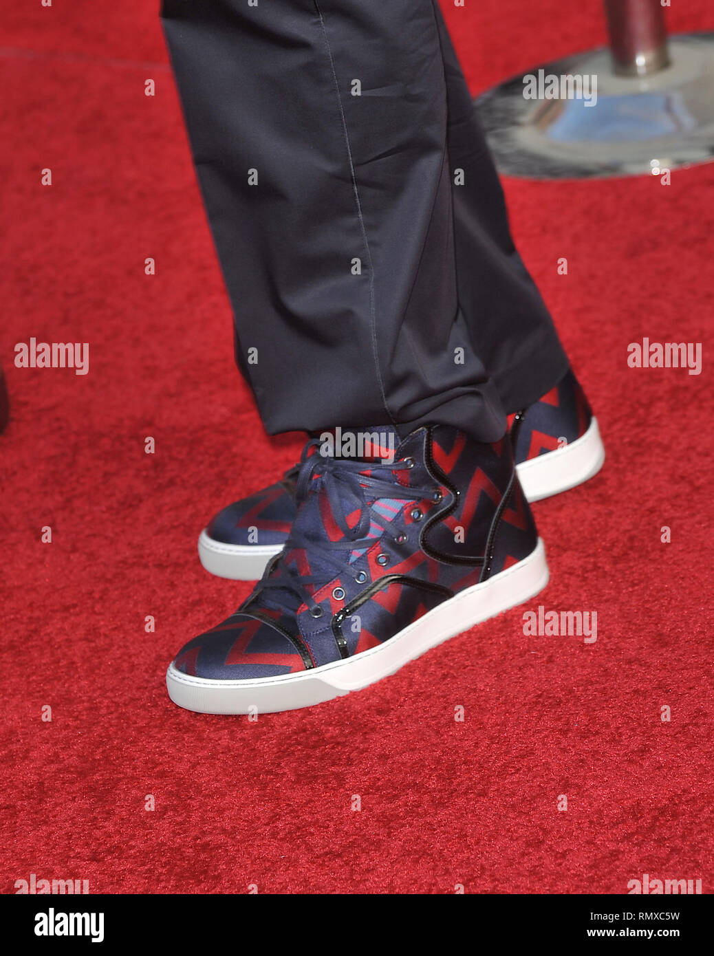 Robert Downey jr shoes 23 - Iron Man 2 Premiere at the El Capitan Theatre  In Los  Downey jr shoes 23 Event in Hollywood Life -  California, Red Carpet and backstage,