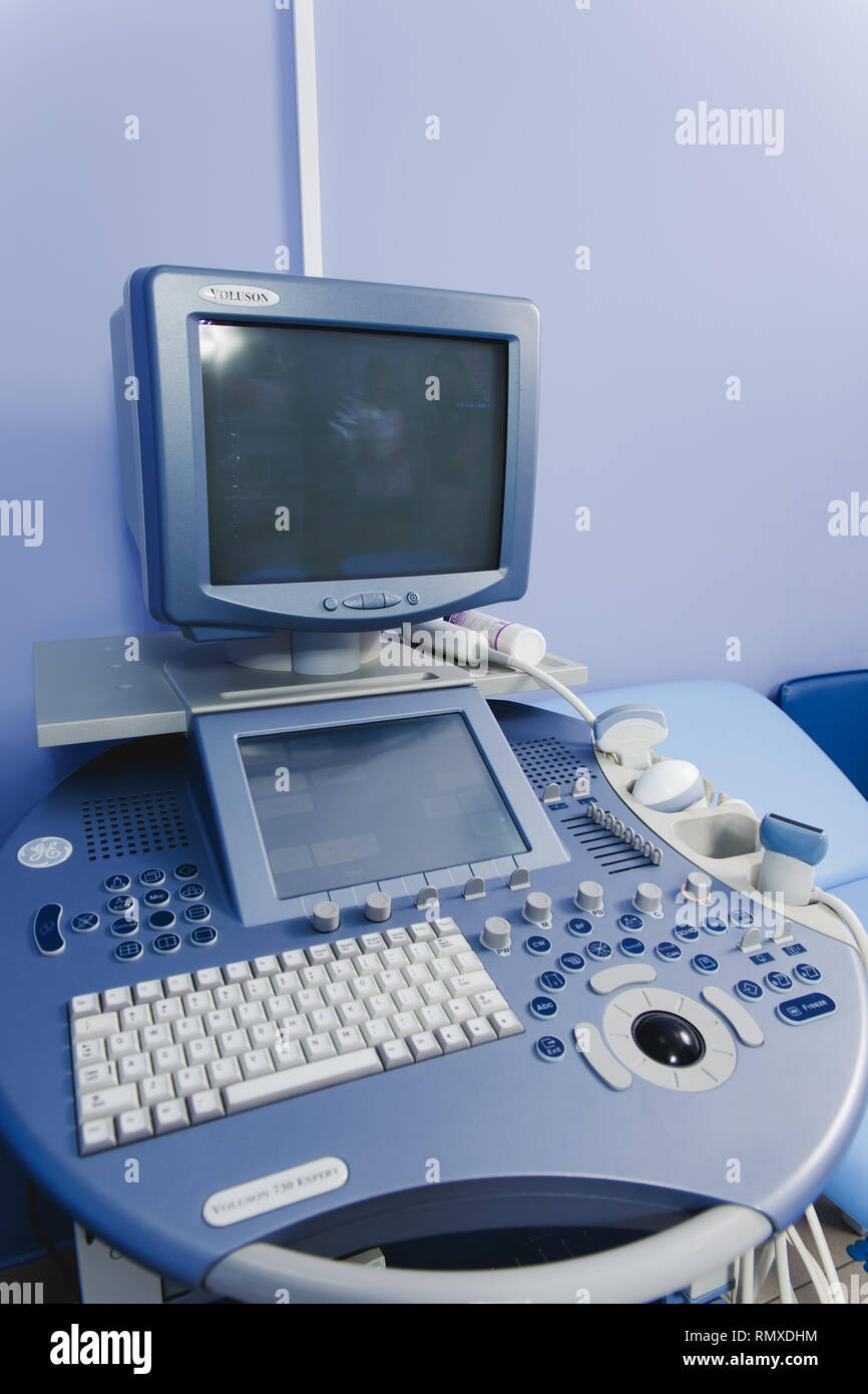 Diagnostic machine hires stock photography and images Alamy